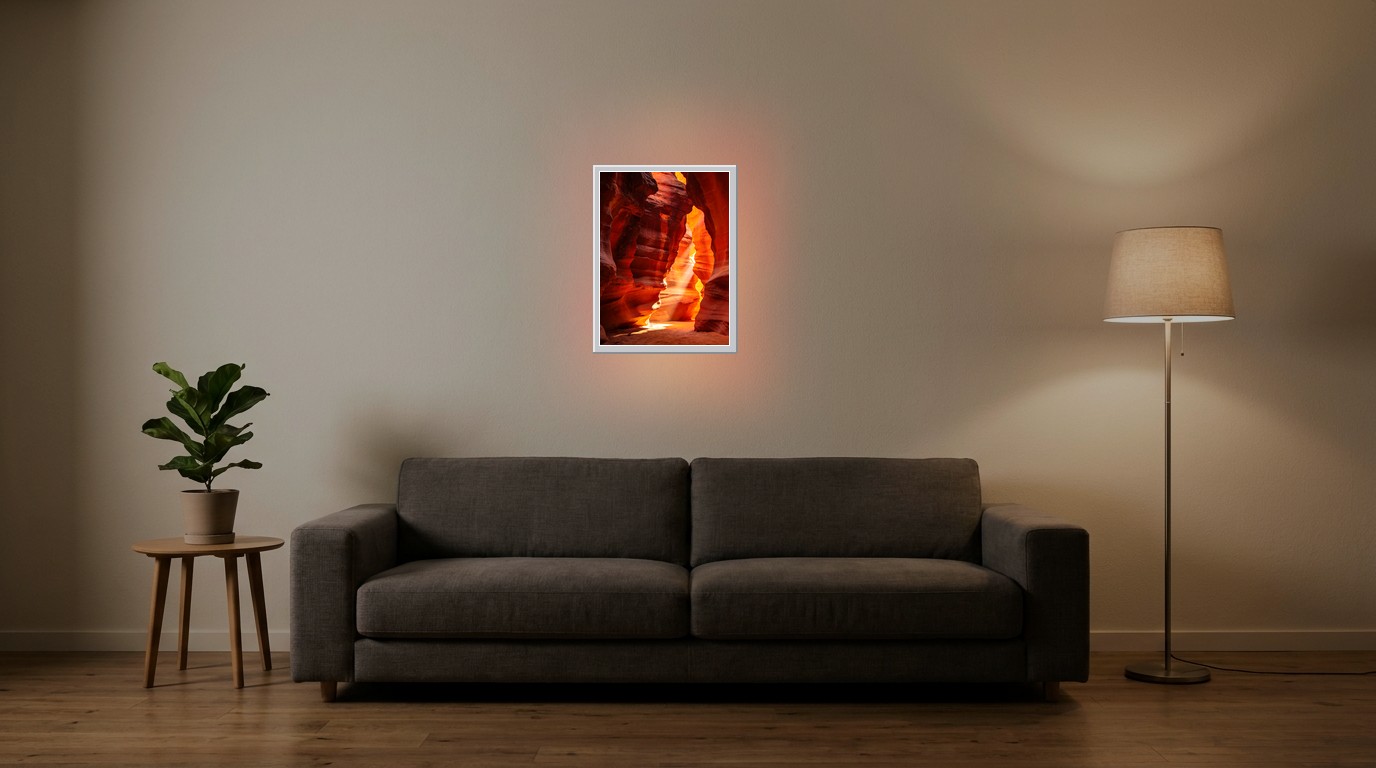 Wüsten-Canyon als Lichtposter im Wohnzimmer